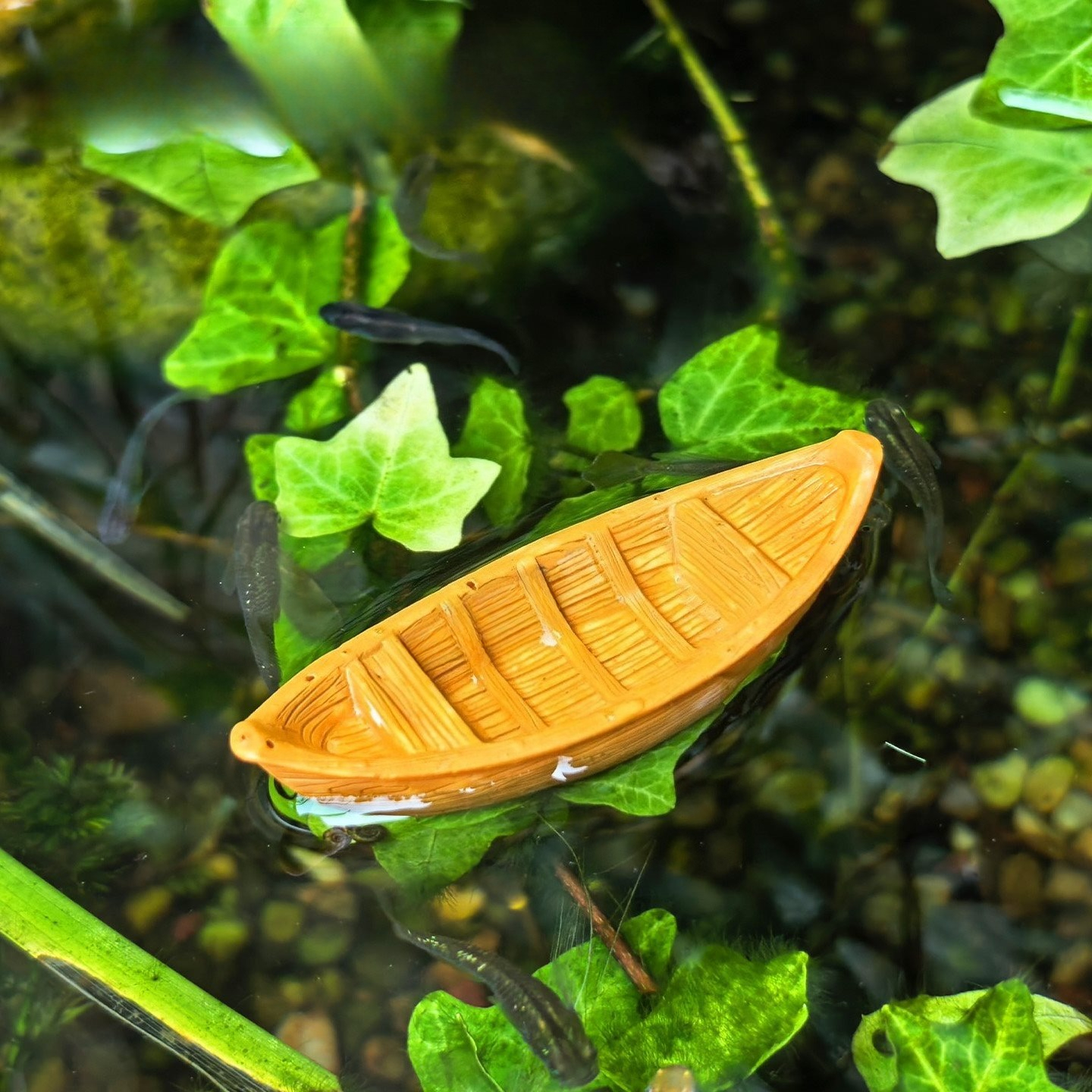 Aquarium Marina - Simulation Floating Mini Boat Model Figurine